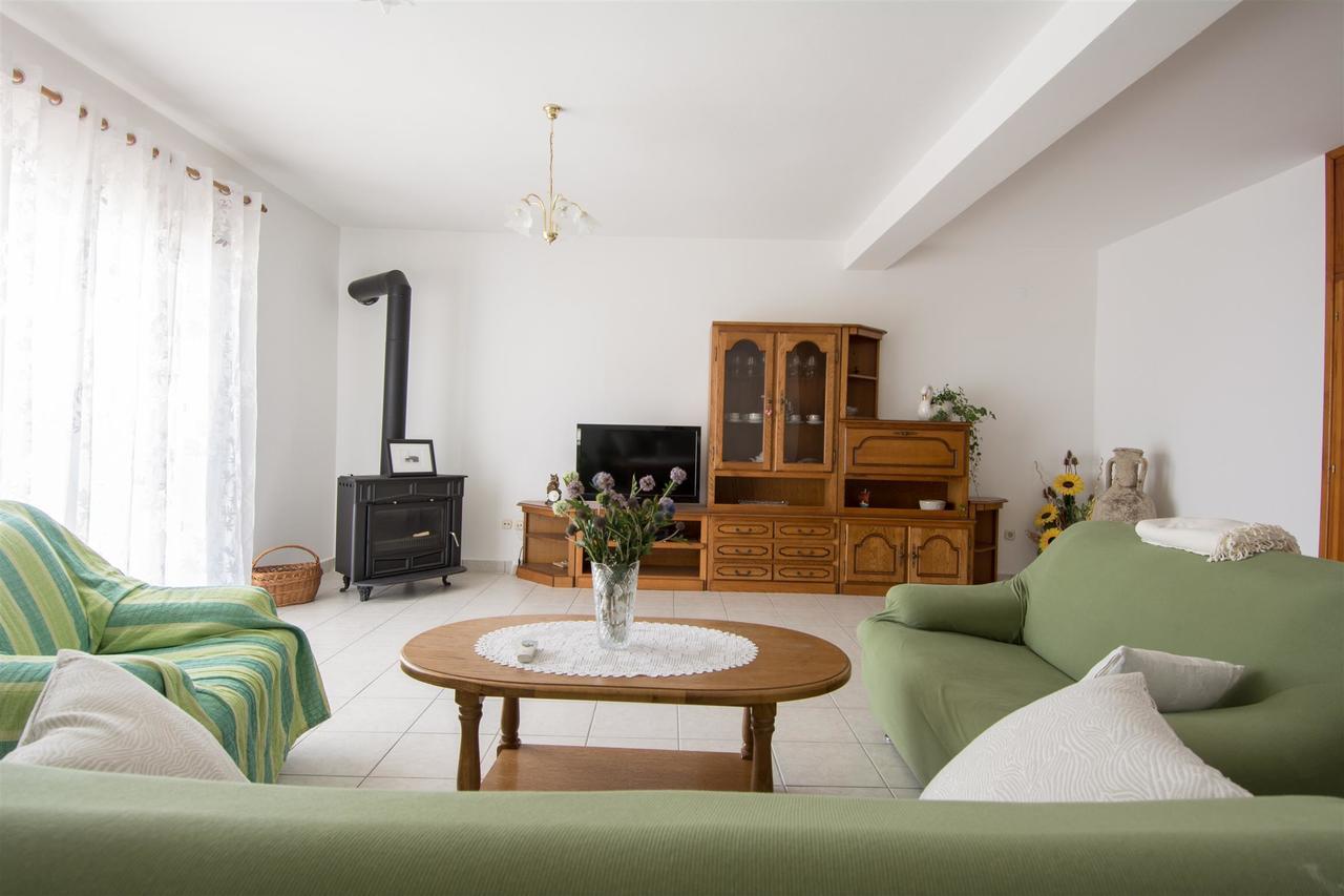 Apartments Iva Donji Seget Zimmer foto